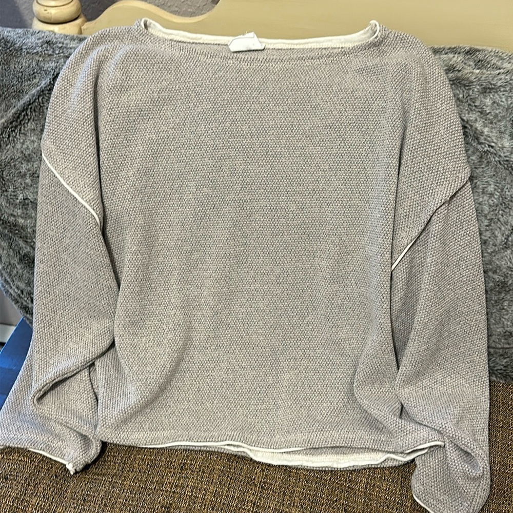 Boutique Women’s exposed hem sweater- S